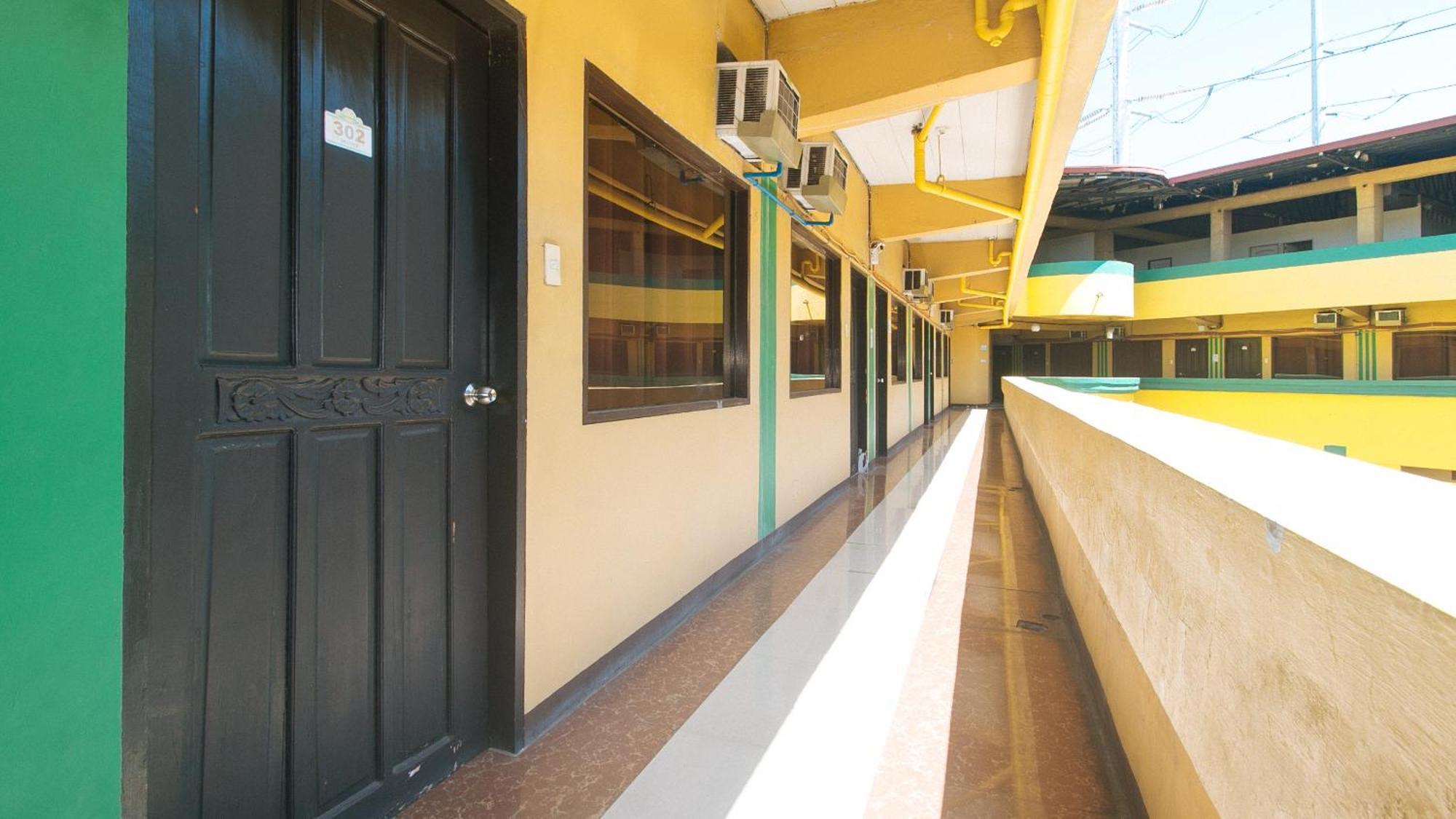 Reddoorz Near Sm City Muntinlupa San Pedro  Dış mekan fotoğraf
