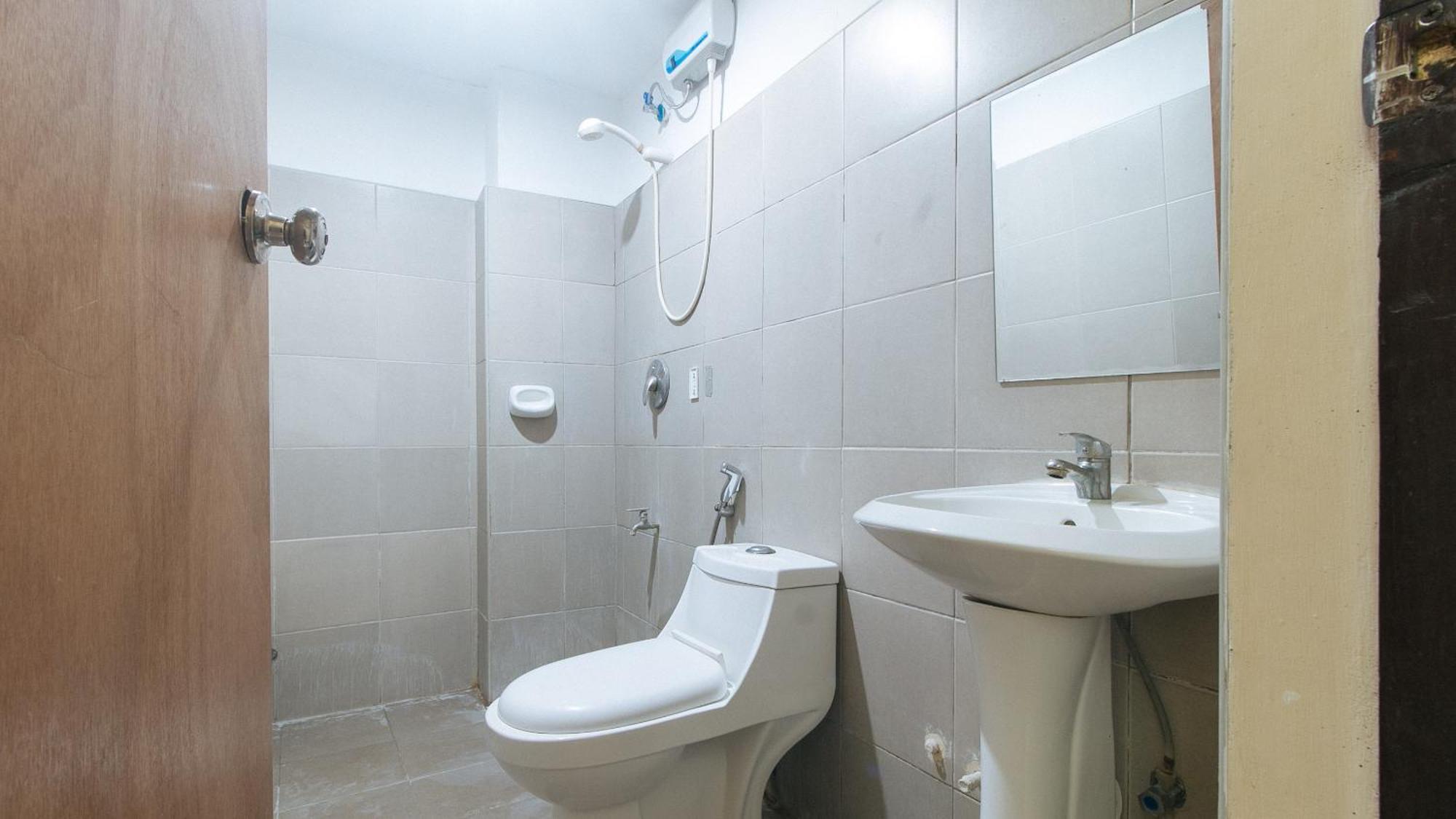 Reddoorz Near Sm City Muntinlupa San Pedro  Dış mekan fotoğraf